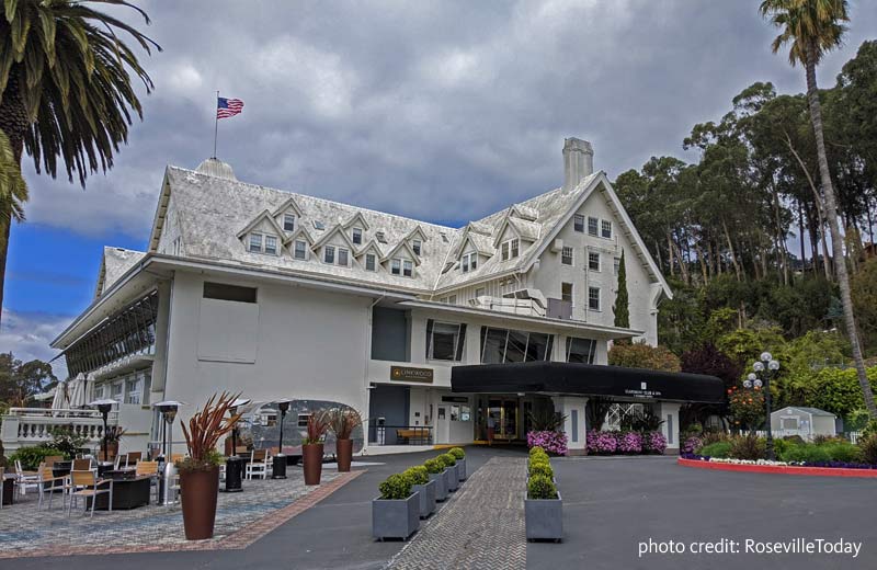 Front view of the Claremont Resort & Club