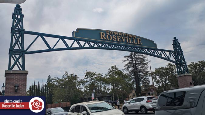 downtown Roseville sign