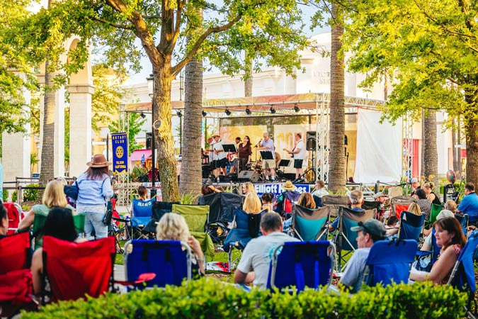 Concert crowd at Folsom Palladio