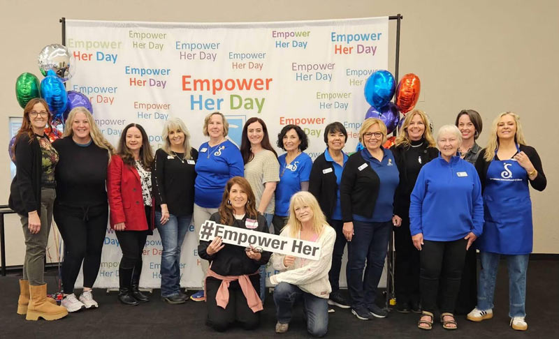 Group photo of Lincoln Soroptimist event
